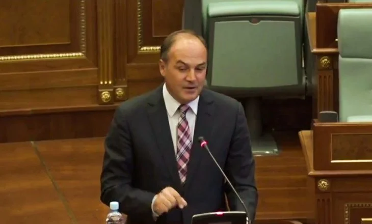 Hoxhaj: Dialogu i ri i Albinit është një foto me Vuçiqin