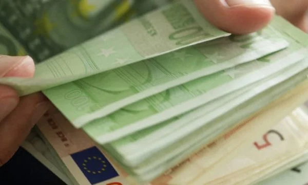 Qytetari nga Shqipëria e mashtron qytetarin nga Kosova: I merr para, por pastaj e pëson