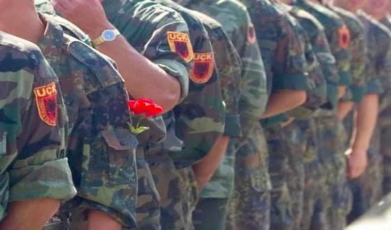 Rama kujton Ditën e Çlirimin të Prishtinës me një foto të ushtarëve të UÇK-së