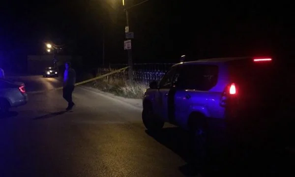 Arrestohet një person në Merdare, dyshohet për kontrabandim me emigrantë