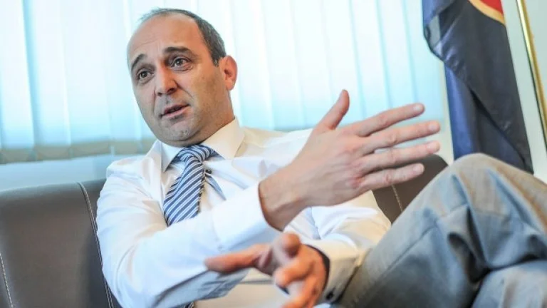 Dardan Gashi alarmon opinionin për Kishën në UP: Ekziston një dry, me dy çelësa – njërin e ka Liburni