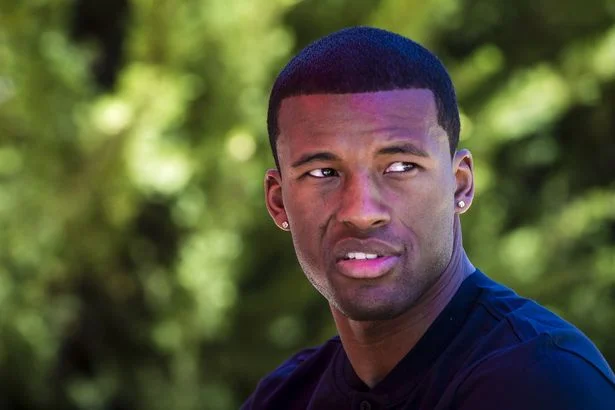 Wijnaldum tregon arsyen e vertëtë pse u largua nga Liverpooli: “Ka gjëra që ndodhin prapa skenave, mbi të cilat nuk mund të ndikosh si lojtar”