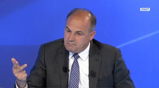 Hoxhaj: Nuk mund të tregoj a do të kandidoj për kryetar të PDK-së pa diskutuar me strukturat e PDK-së