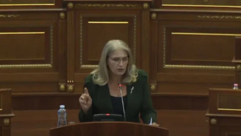 Teuta Haxhiu kritikon Kurtin e Bislimin për harxhimet e tepërta: Rreth 2 mijë euro i shpenzuan për dy ditë në Bruksel