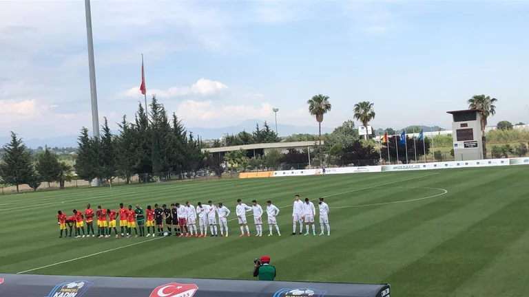 Mbyllet pjesa e parë mes Kosovës dhe Guinesë, me një dominim të lehtë të afrikanve