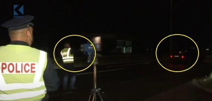 Qytetari nuk arrin të ndalet në vend në momentin kur e sinjalizon policia