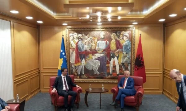 Konjufca rencontre Ilir Meta