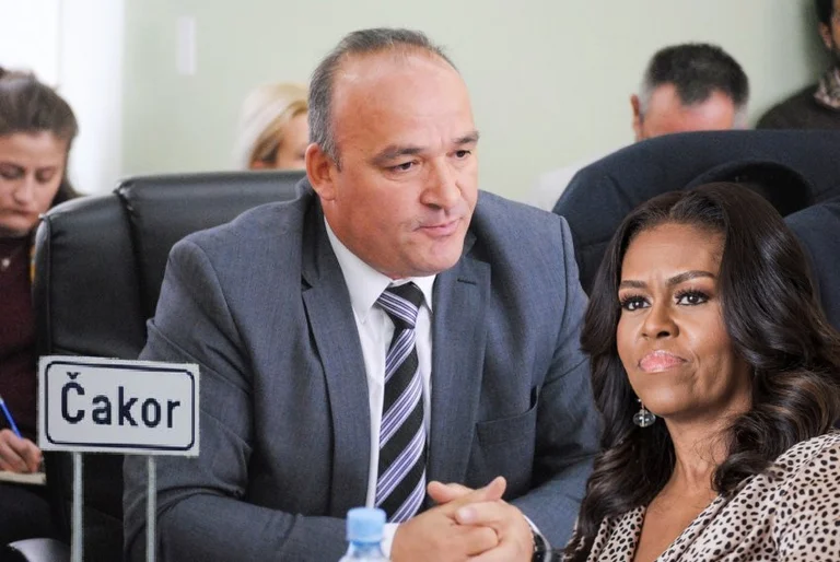 L'ex-uomo di Jackor: Bulqi augura buon compleanno alla moglie del presidente Obama