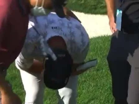 En el momento en que el golfista, Jon Rahm, recibió las noticias que resultaron positivas para Covid mientras jugaba en el torneo PGA.