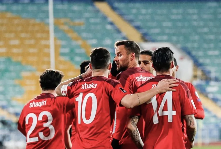 Suiza traumatiza a Liechtenstein, marca 7 goles completos