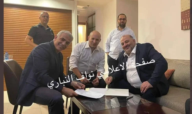 Dies wird Israels neue regierende Koalition sein, mit arabischen Islamisten innen