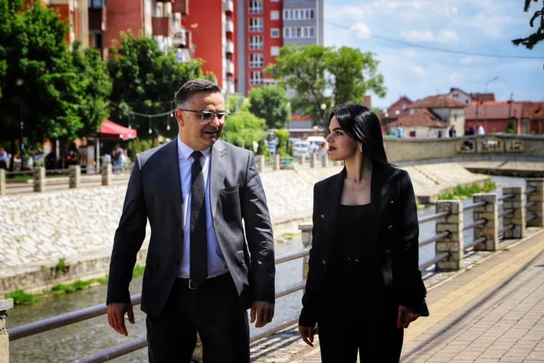 Tahiri présente le prochain candidat à l'Assemblée : Podujevo pour une gestion moderne et européenne