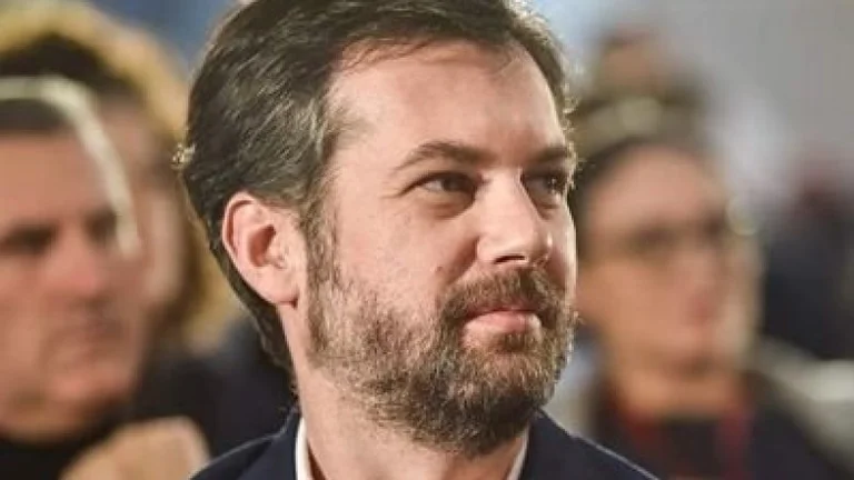 Il ministro Ceku si schianta su Twitter con Petkovic per le Chiese ortodosse serbe
