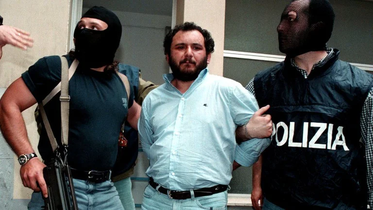 Who's the prosecutor's killer who was released today from prison in anger at Italy?
