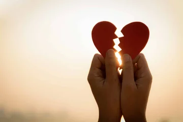 10+ things you can do to heal a broken heart, even when it seems impossible!
