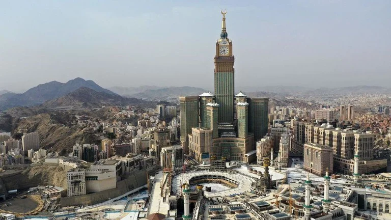 The unrest on social networks after Saudi Arabia limited its voice to mosques: Authorities Defend the Decision