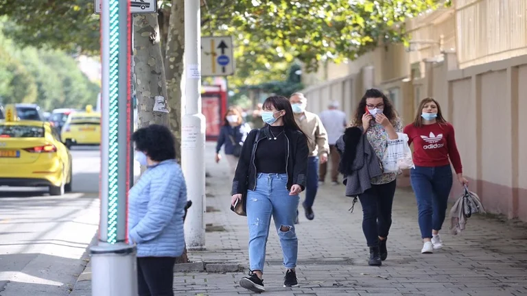 Keine Maske auf der Straße: Neue Maßnahmen in Albanien Von heute bis zur Arbeit