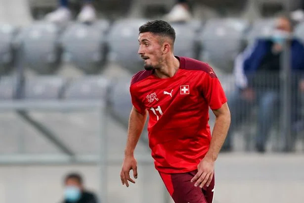 Officiel: Andy Zeqiri quitte le Kosovo pour la Suisse, ce dernier n'invite pas à l'Europe