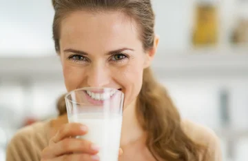 Un bicchiere di latte al giorno riduce il rischio di malattie cardiache
