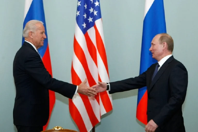 Biden dhe Putin zhvillojnë bisedë telefonike, Shtëpia e Bardhë jep detaje