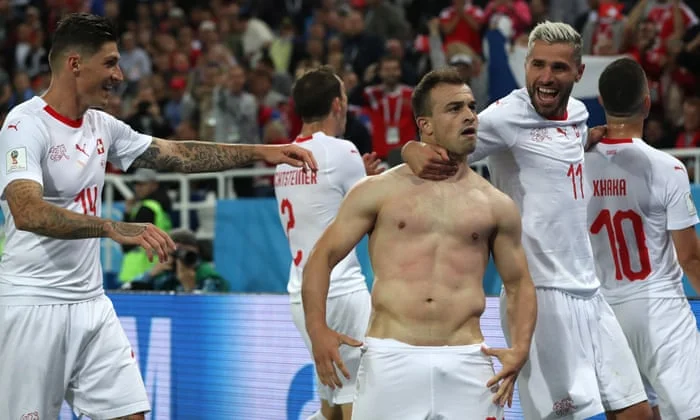 Schweiz - Die USA ist der interessante Freund der Nacht: Shaqiri's Jaka startet