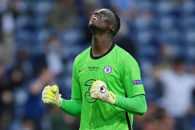Mendy, la première gardienne africaine à gagner la Ligue des Champions