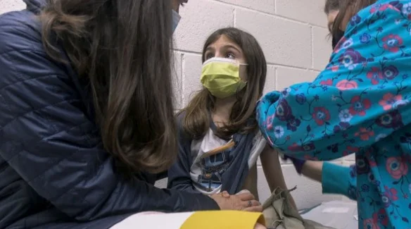 La Roumanie lance un vaccin anticonvidien à 12-15