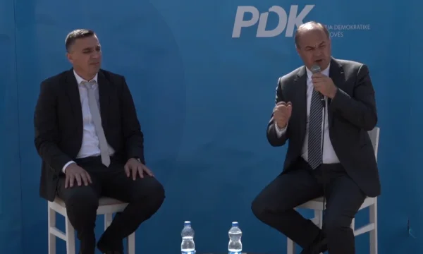 Le PDK formalise le candidat à la présidence de Fushe Kosovo