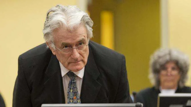 El criminal de guerra serbio Karadzic termina en prisión de pedófilos, violadores