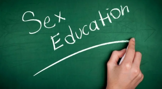 Se considera necesaria la educación sexual en las escuelas