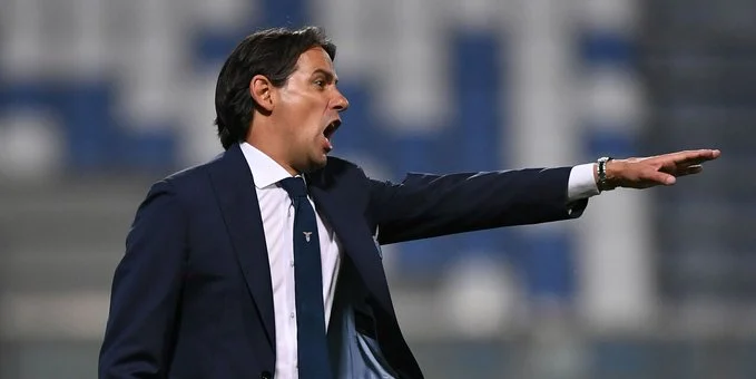 Official: L'intérêt est un nouvel entraîneur
