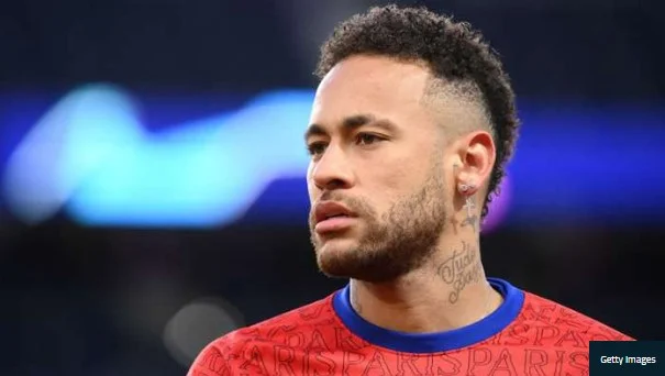 Nike rompe trattare con Neymar dopo le accuse di molestie sessuali, reagisce al calciatore