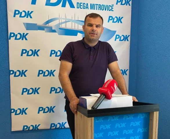 di nuovo PDK a Mitrovica: Bahtiri che fa lo spettacolo dei media