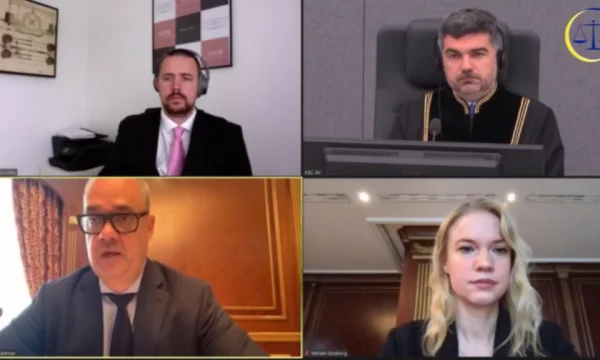 Les défenseurs Gucati et Haradinaj demandent l ' autorisation de visites familiales en détention provisoire à La Haye