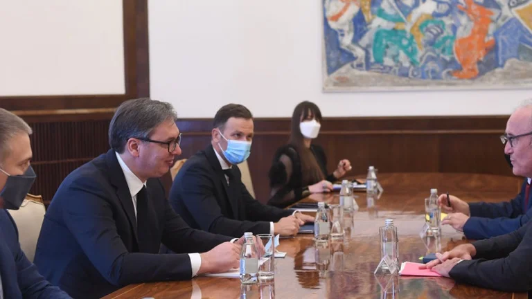 Vucinq é of French Ambassador: We need much strength to reach compromise with Kosovo