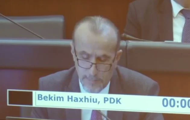 Kurt prahlt von Fallen, Haxhiu: Wie viel Sie für den Impfstoff getan haben, wissen wir.