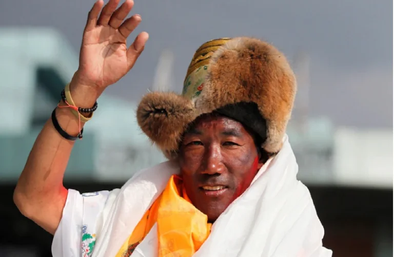 Ha rinunciato all'invasione del Monte Everest: “Gli dei mi hanno detto di non andare