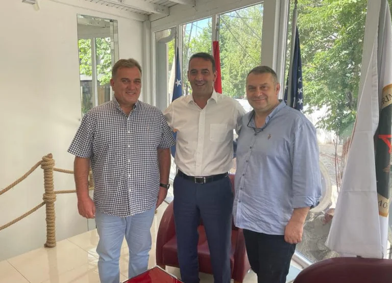 Respected figures beside Daut Haradinaj, Ergyn Doberqani and Tomor Rezniqi candidates for Assembly