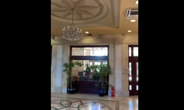 La alarma se apaga en el edificio del Parlamento, subjefe Musliu: ## Hombre arriba o fuera