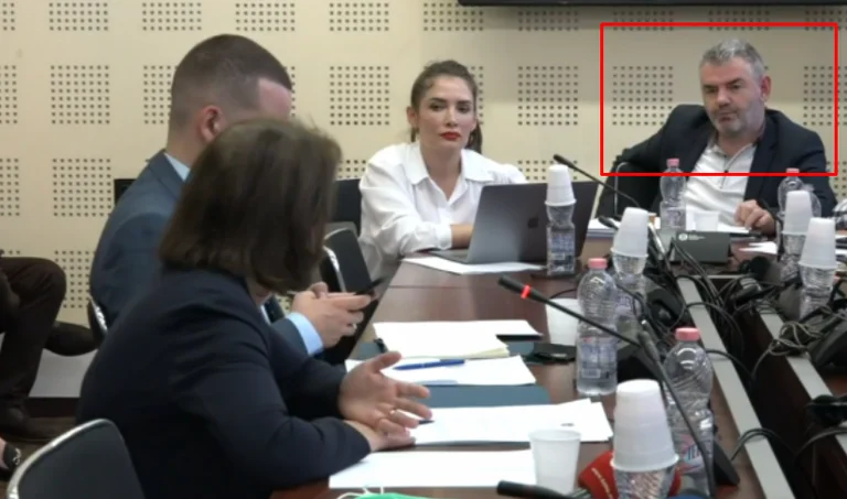 Avec nous ou avec l'ours: Donika Gervala part et quitte la question de Shala pour Zajednica