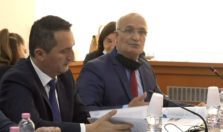 Scontri di comissione per RTK: parole di Bashata, Kastrati, Agim Veliu e VV