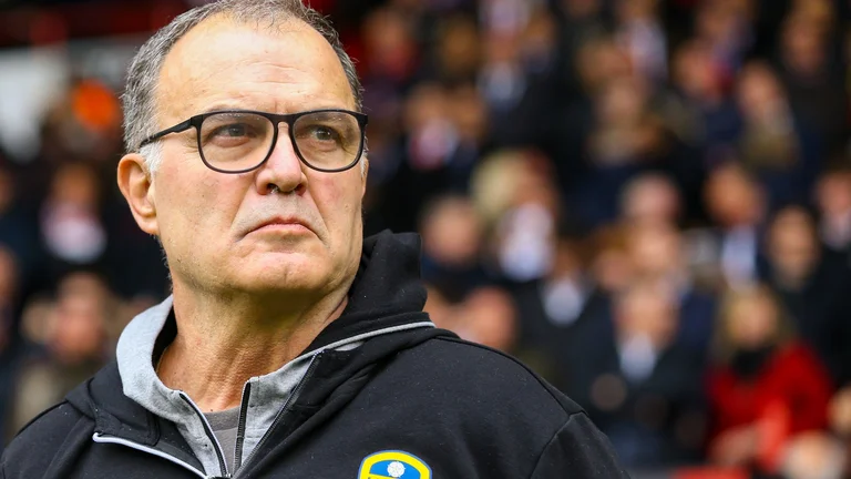 The world's best trainer, according to Guardillas, apologizes for not speaking English