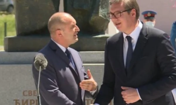 Einfallen bei Vuciki Treffen mit Bulgariens Präsident
