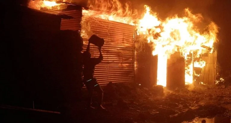 Der Vulkan explodiert in Kongo, die Wolke bedeckt die Stadt von 2 Millionen (Foto)