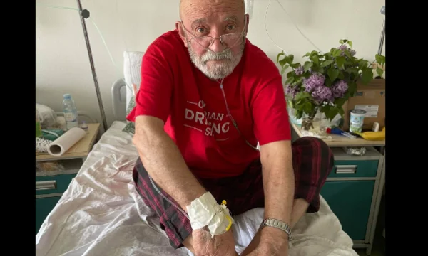 Chun Lajci wird aus der Pulmologie Klinik freigegeben