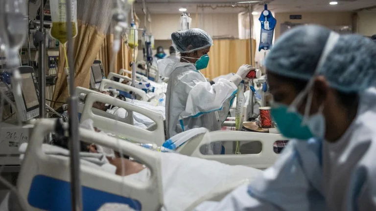 Los médicos piden un brote en los estados indios