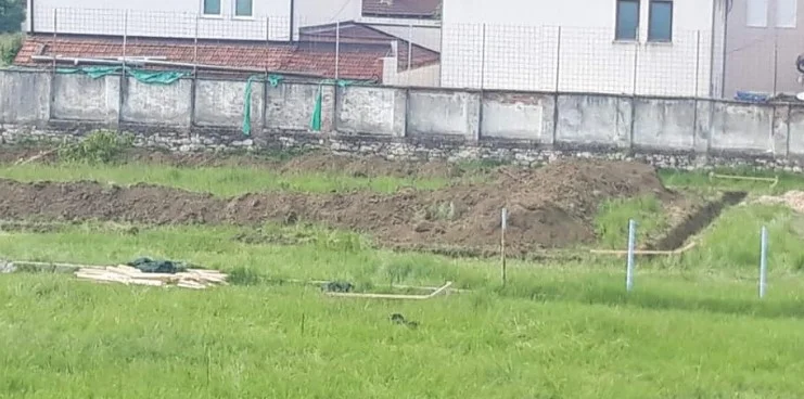 Kosovo Stadium verwandelt Schule, Club reagiert stark
