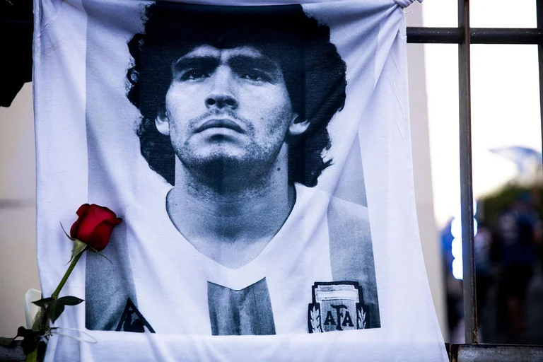 Siete personas son acusadas de matar a Diego Maradona