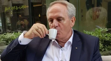 VV MP protestando contra Palestina se burla de Deday: Bienvenido de nuevo, George.