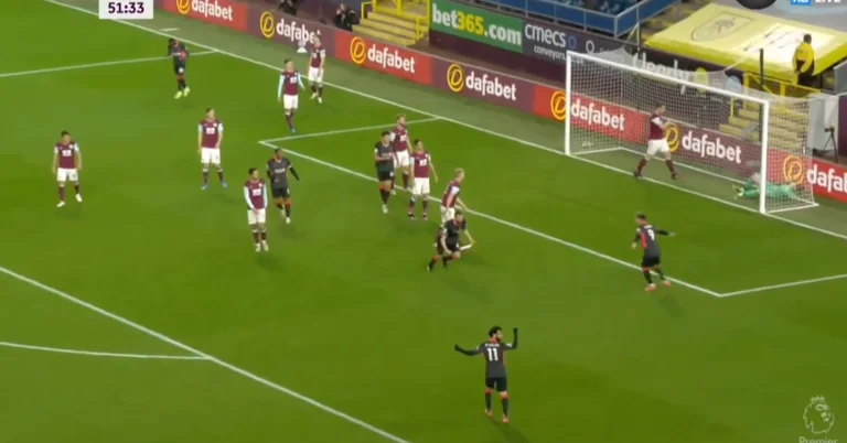 Liverpool segna il secondo a Burnley - un quattro - fuoco palla